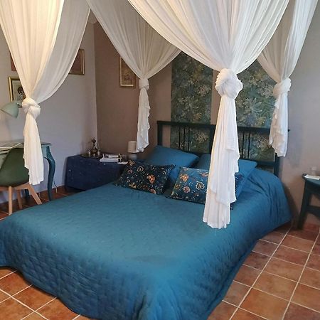 Une Chambre En Provence Correns 外观 照片