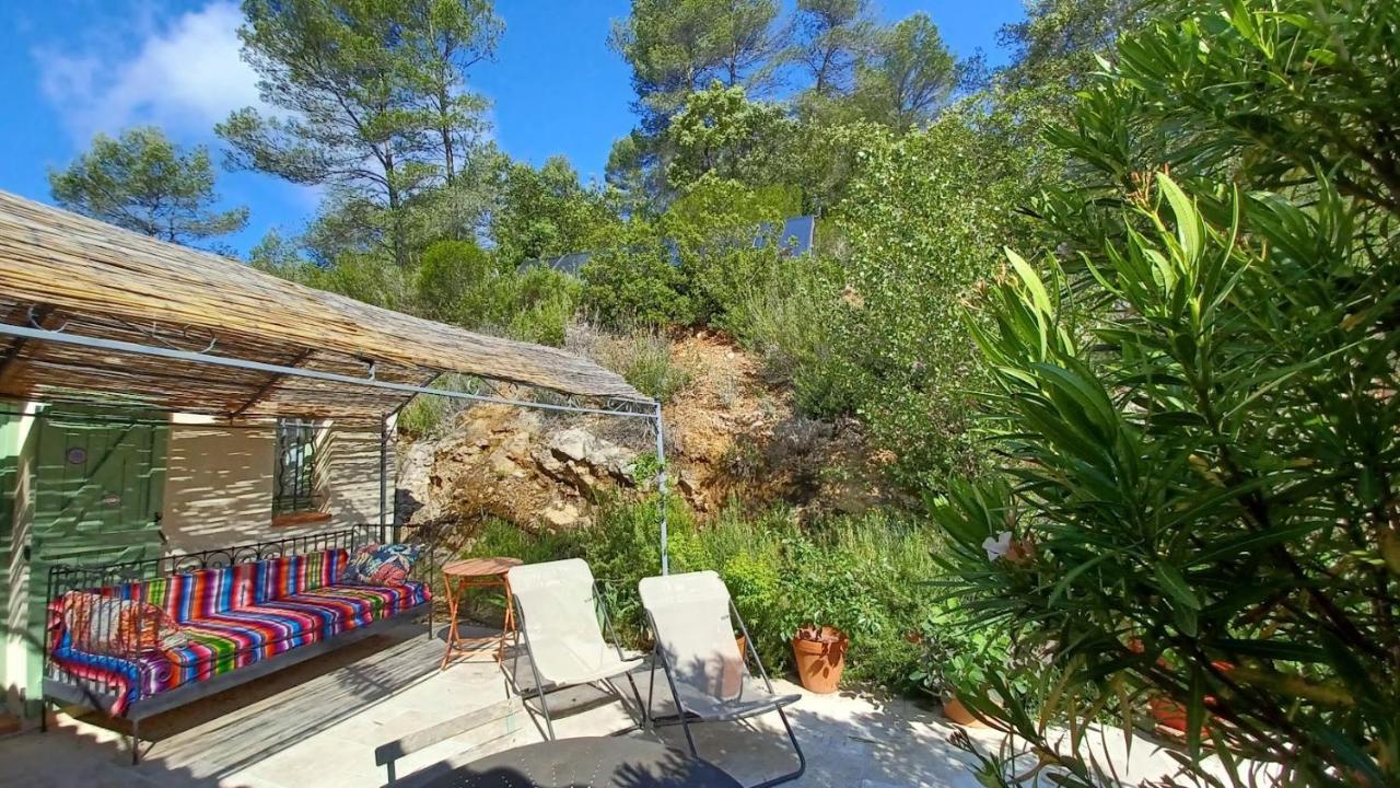 Une Chambre En Provence Correns 外观 照片